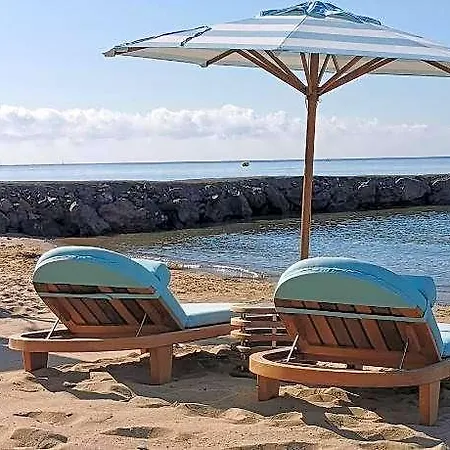 Хотел Marty's Beachfront Несебър