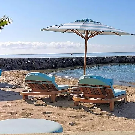 Marty's Beachfront Несебър